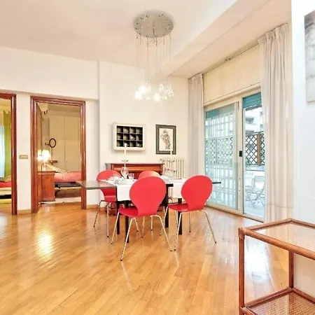 Bergamini Halldis Apartamento