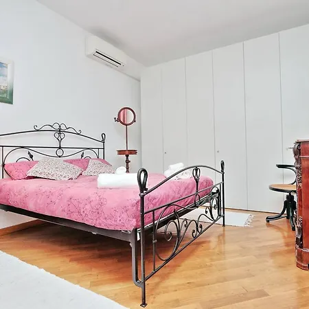 Apartamento Bergamini Halldis *